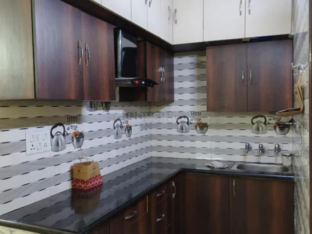 Flat for rent in West Delhi, Deri