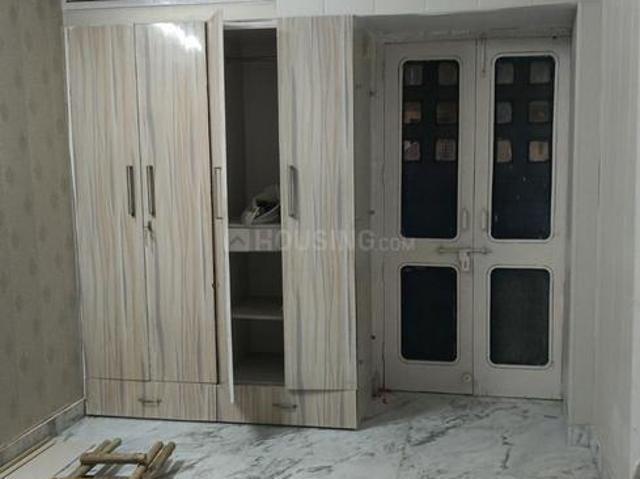 Flat for rent in West Delhi, Deri