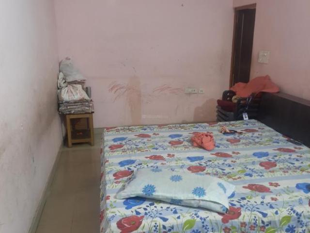 Flat for sale in West Delhi, Deri