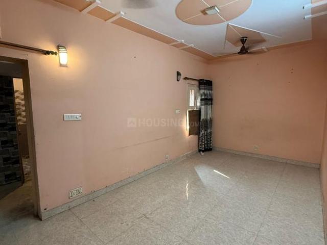 Flat for sale in West Delhi, Deri