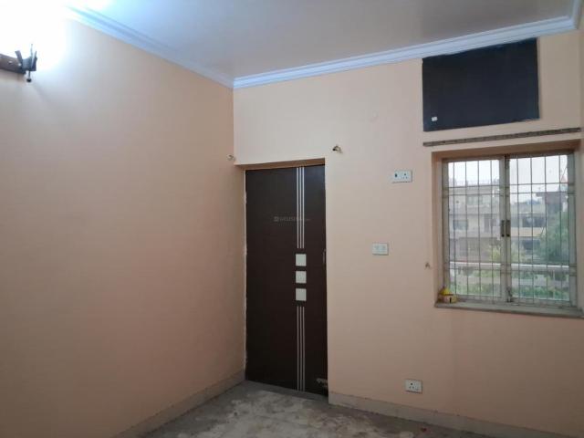 Flat for sale in West Delhi, Deri