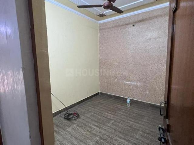 Flat for sale in West Delhi, Deri