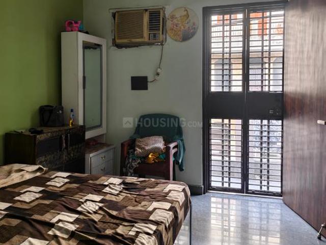 Flat for sale in West Delhi, Deri