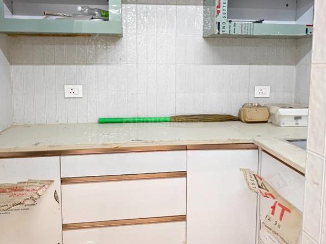 Flat for sale in Paschim Vihar, Delhi