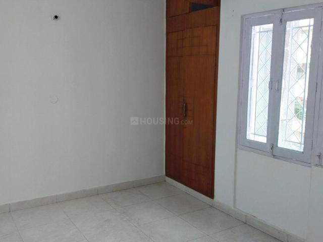 Flat for rent in East Delhi, Deri