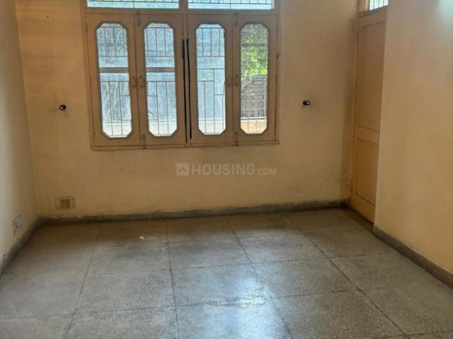 Flat for sale in East Delhi, Deri