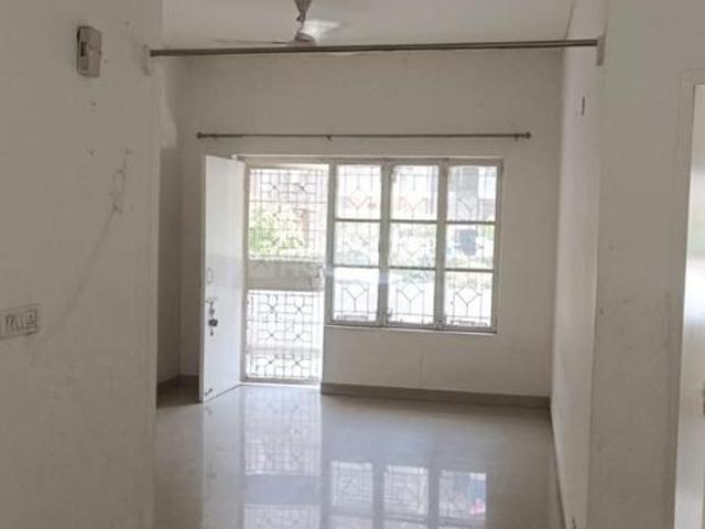 Flat for sale in East Delhi, Deri