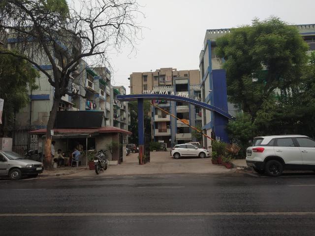 Flat for sale in East Delhi, Deri