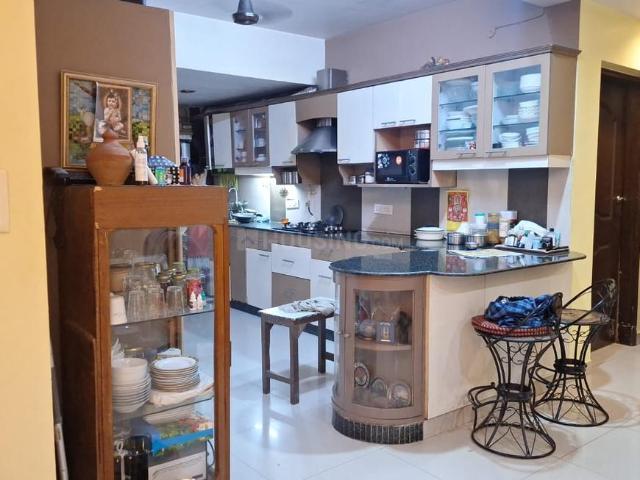 Flat for sale in East Delhi, Deri