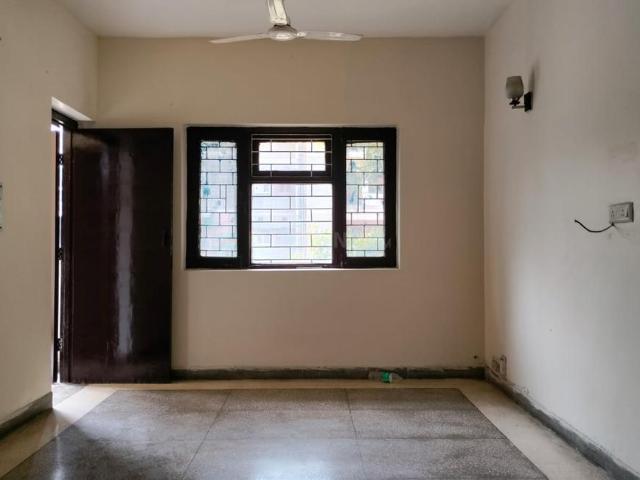 Flat for sale in East Delhi, Deri