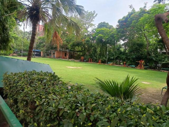 Flat for sale in East Delhi, Deri