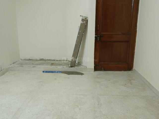 Flat for sale in East Delhi, Deri
