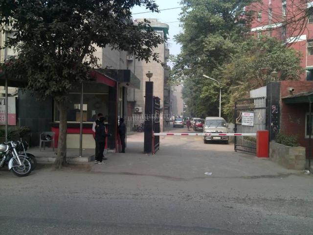 Flat for sale in East Delhi, Deri