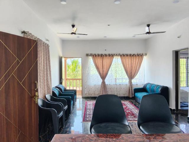 Flat for rent in Bazar Peth, Pernem