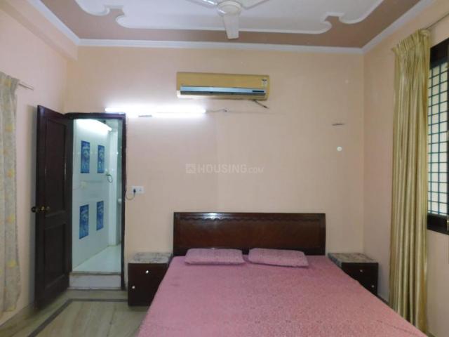 Flat for rent in Nagla Charandas, Noida
