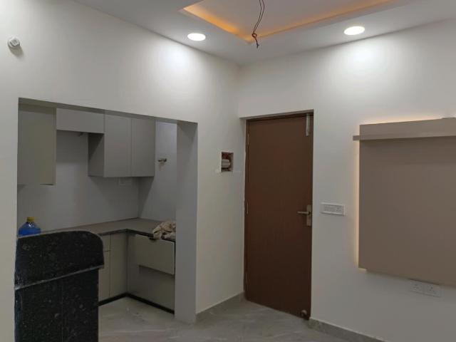 Flat for rent in North West Delhi, Deri