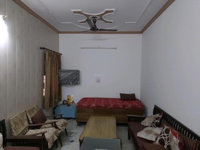 Flat for rent in North West Delhi, Deri