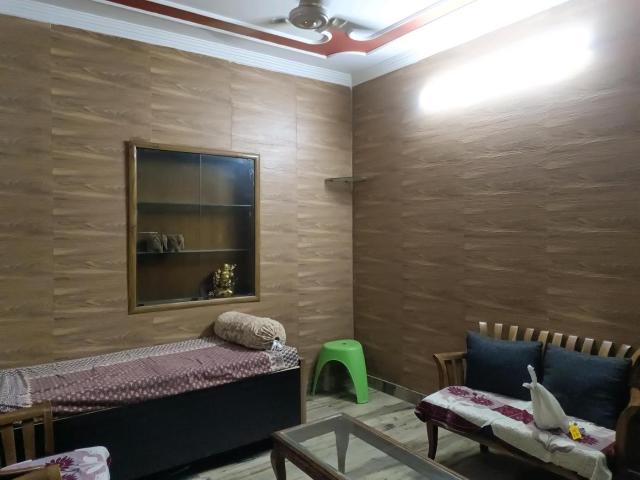 Flat for rent in North West Delhi, Deri