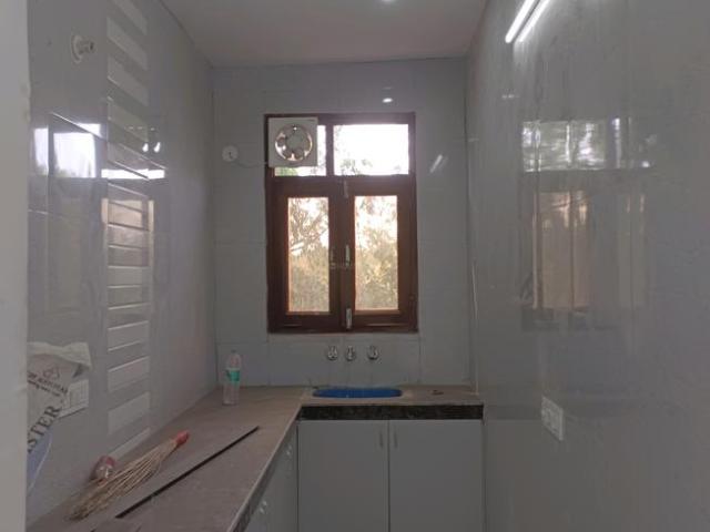 Flat for rent in North West Delhi, Deri