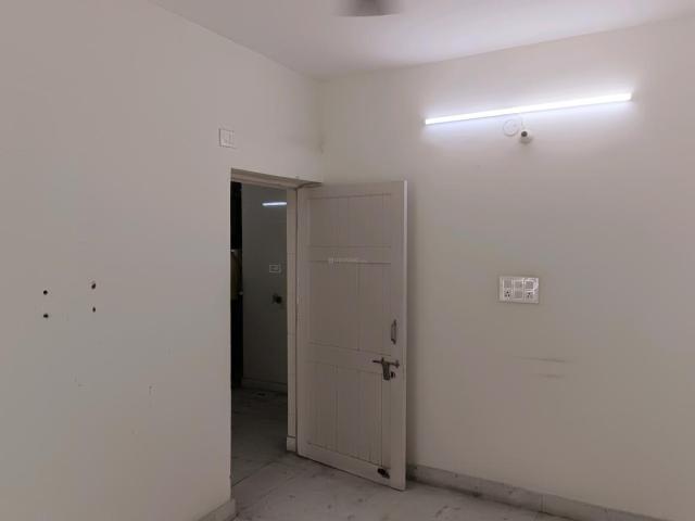 Flat for rent in North West Delhi, Deri