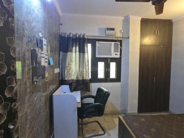 Flat for rent in North West Delhi, Deri