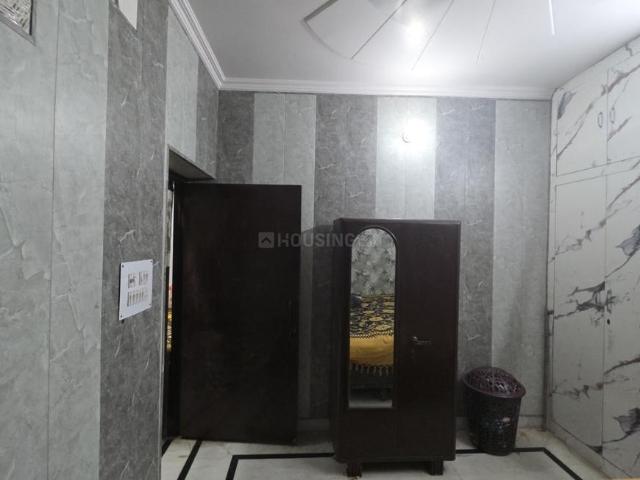 Flat for rent in North West Delhi, Deri