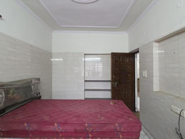 Flat for rent in North West Delhi, Deri