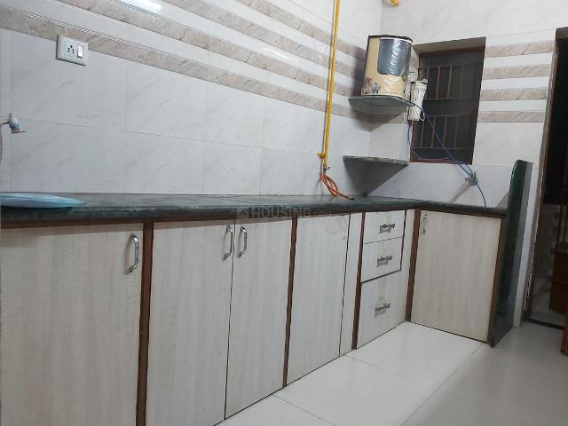 Flat for rent in Sarkhej, Gujarat
