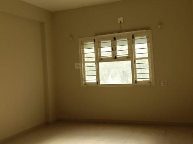 Flat for rent in Sarkhej, Gujarat