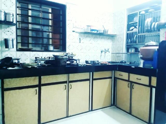 Flat for rent in Sarkhej, Gujarat
