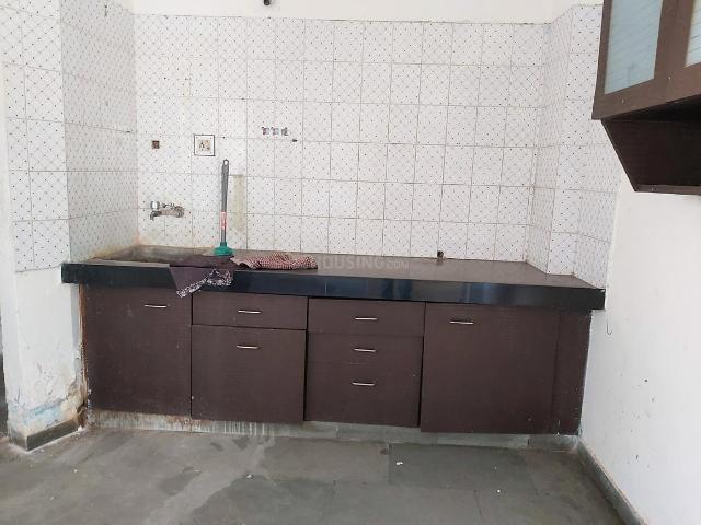 Flat for rent in Sarkhej, Gujarat