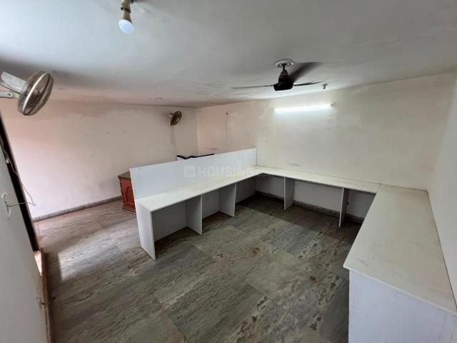 Flat for rent in Deri