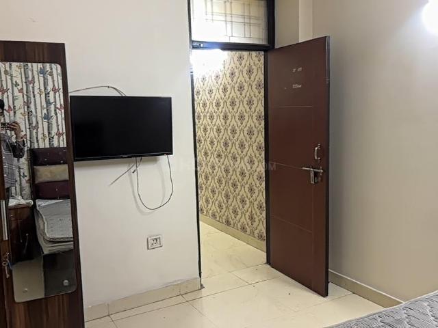 Flat for rent in South Delhi, Deri