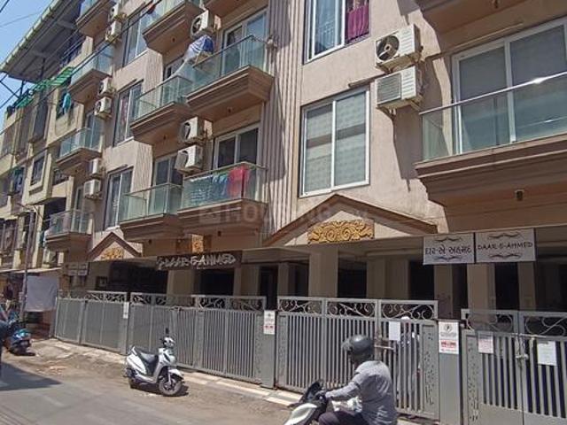 Flat for rent in Surat, Gujarat