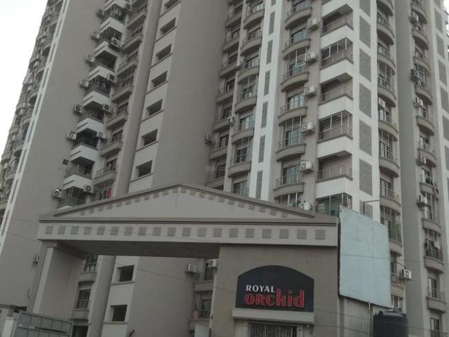 Flat for sale in Surat, Gujarat
