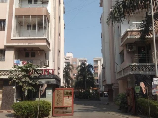 Flat for sale in Surat, Gujarat