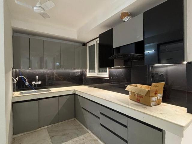 Flat for rent in South Delhi, Deri