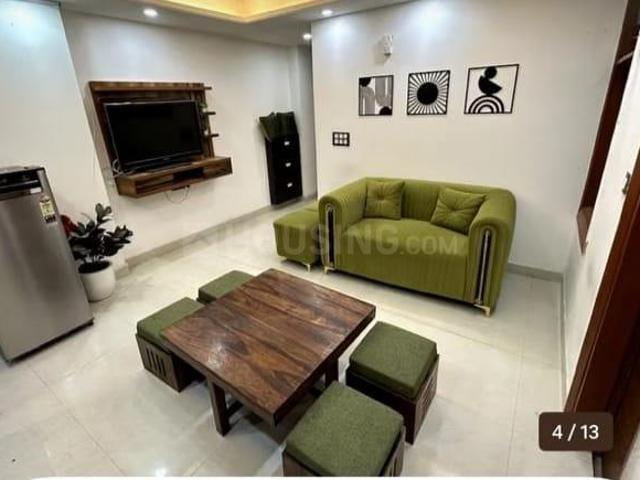 Flat for rent in South Delhi, Deri