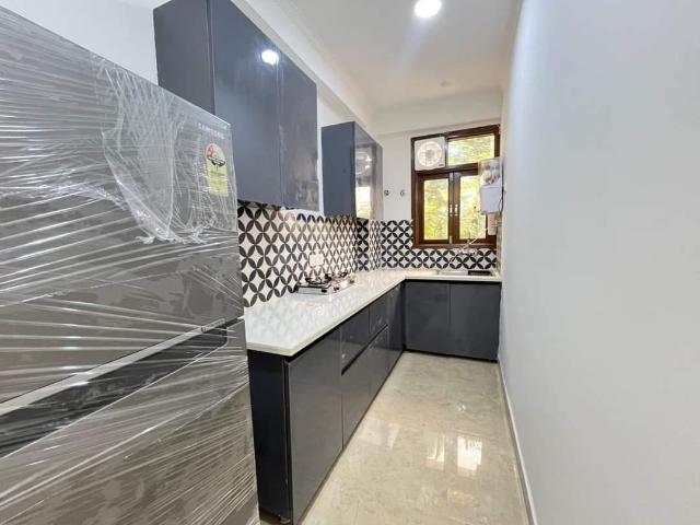 Flat for rent in South Delhi, Deri