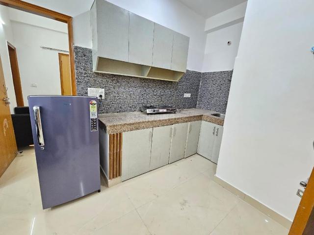Flat for rent in South Delhi, Deri