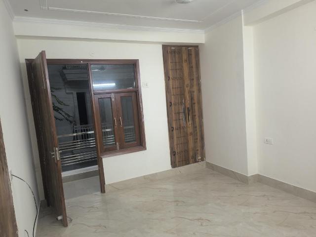 Flat for rent in South Delhi, Deri