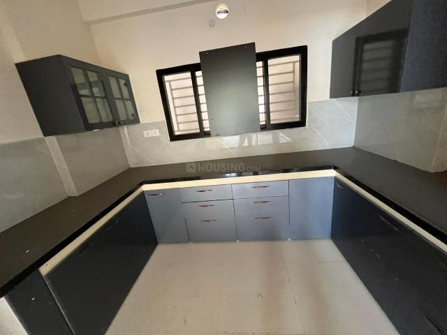 Flat for rent in Madya