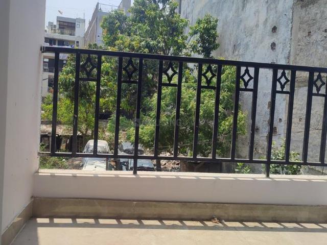 Flat for rent in South Delhi, Deri