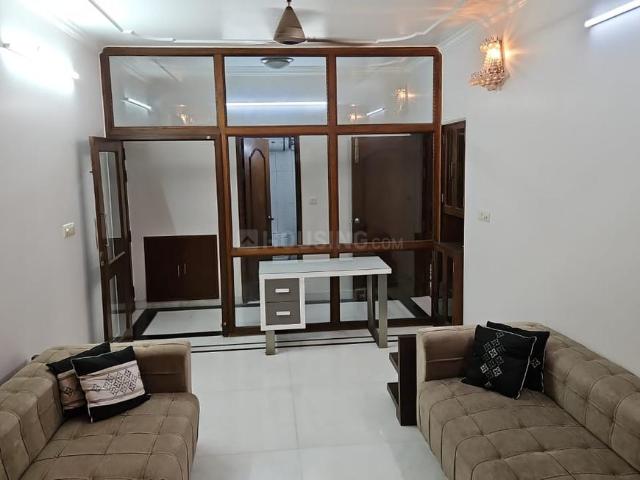 Flat for rent in Deri