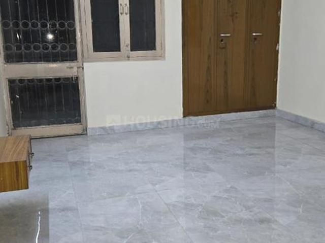 Flat for rent in Deri