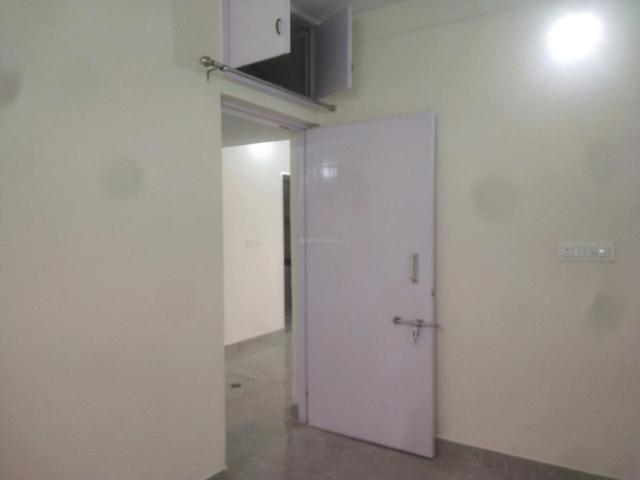 Flat for rent in Deri
