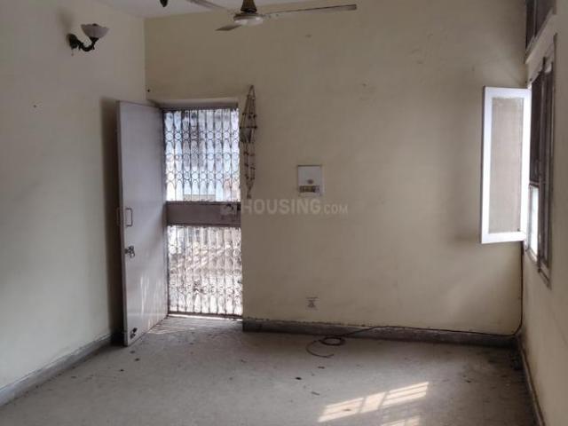 Flat for rent in Deri