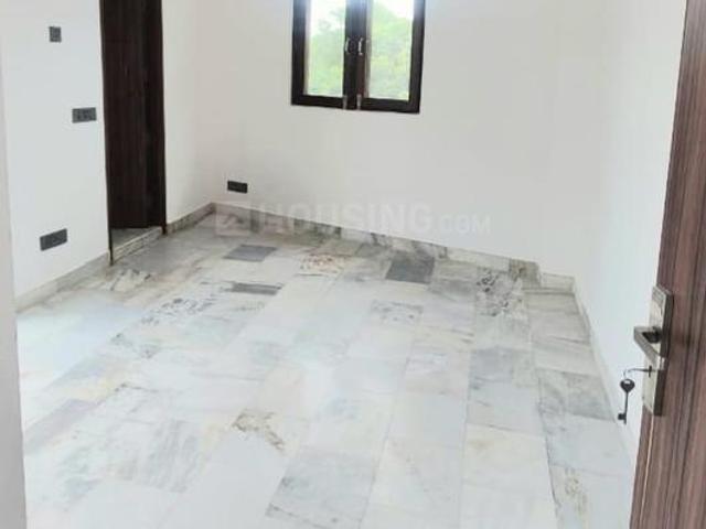 Flat for rent in Deri