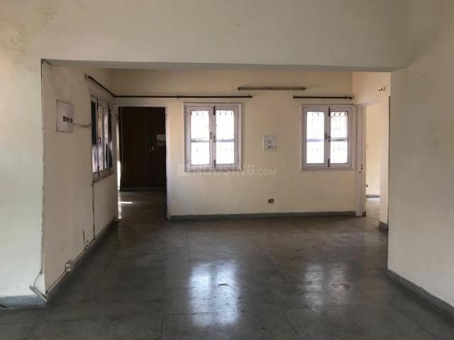 Flat for rent in Deri