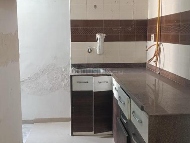Flat for rent in Sarkhej, Gujarat
